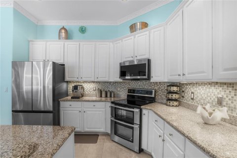 House in Vero Beach, Florida 4 bedrooms, 251.67 sq.m. № 1912653 - photo 10