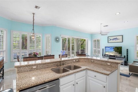 House in Vero Beach, Florida 4 bedrooms, 251.67 sq.m. № 1912653 - photo 16