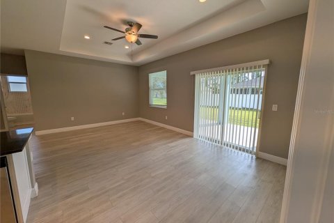 Villa ou maison à louer à North Port, Floride: 3 chambres, 140.84 m2 № 2320772 - photo 12