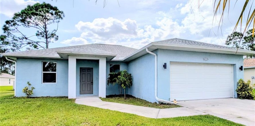 Villa ou maison à North Port, Floride 3 chambres, 140.84 m2 № 2320772