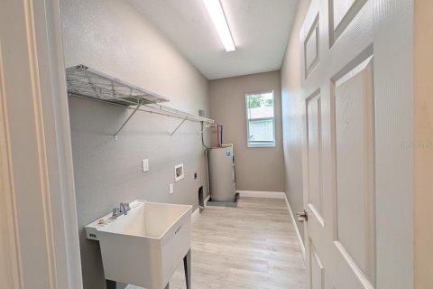 Villa ou maison à louer à North Port, Floride: 3 chambres, 140.84 m2 № 2320772 - photo 30