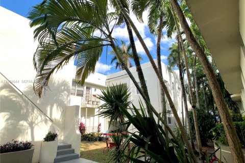 Appartement à louer à Miami Beach, Floride: 1 chambre, 65.03 m2 № 1982968 - photo 3