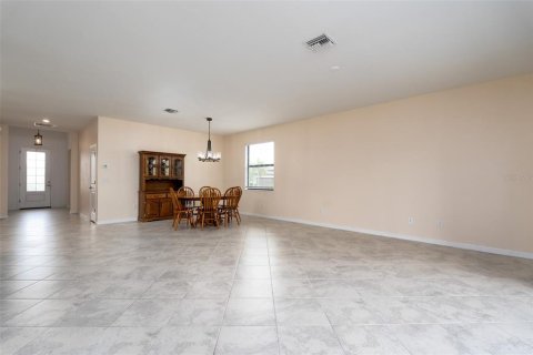 Casa en venta en Port Charlotte, Florida, 4 dormitorios, 188.31 m2 № 2401009 - foto 9