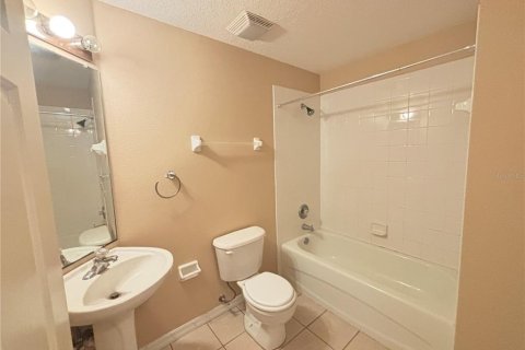 Villa ou maison à louer à Lutz, Floride: 4 chambres, 277.96 m2 № 2403484 - photo 8