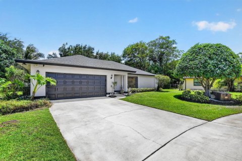 Villa ou maison à vendre à West Palm Beach, Floride: 3 chambres, 195.19 m2 № 2087610 - photo 2