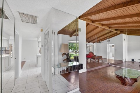 Villa ou maison à vendre à West Palm Beach, Floride: 3 chambres, 195.19 m2 № 2087610 - photo 5