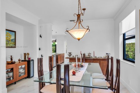 Купить виллу или дом в Уэстон, Флорида 5 спален, 285.3м2, № 1996418 - фото 11