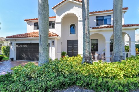 Купить виллу или дом в Уэстон, Флорида 5 спален, 285.3м2, № 1996418 - фото 2