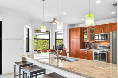 Купить виллу или дом в Уэстон, Флорида 5 спален, 285.3м2, № 1996418 - фото 19