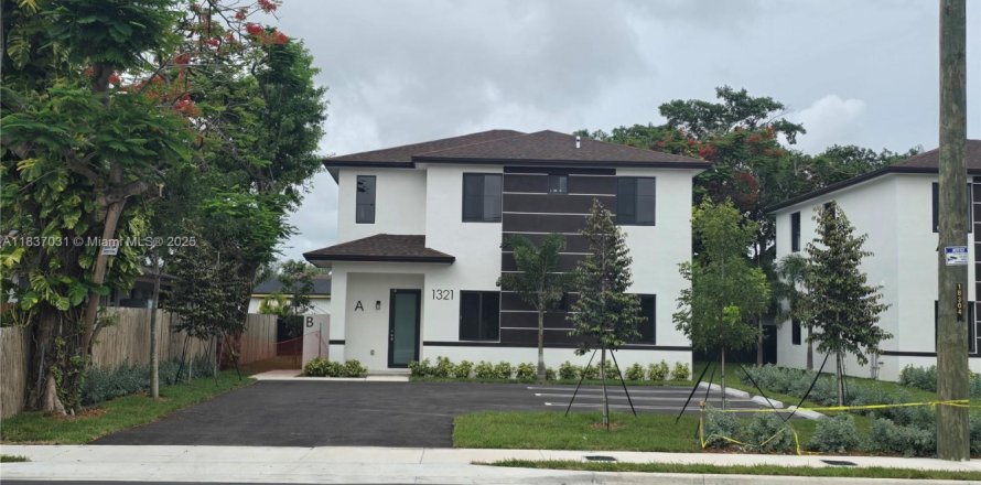 Villa ou maison à Florida City, Floride 4 chambres № 1822091