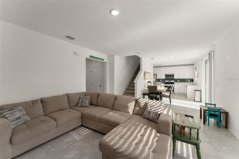 Casa en venta en Edgewater, Florida, 4 dormitorios, 178.19 m2 № 1767539 - foto 12