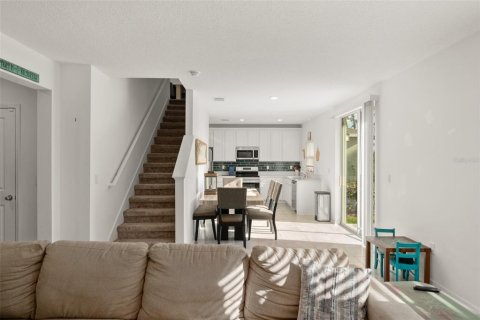 Casa en venta en Edgewater, Florida, 4 dormitorios, 178.19 m2 № 1767539 - foto 13