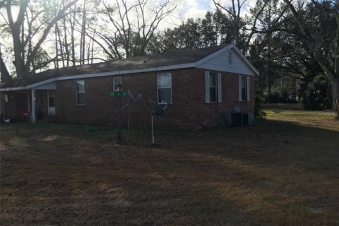 House in Live Oak, Florida 3 bedrooms, 89.19 sq.m. № 1139763 - photo 4