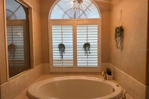 House in Lakeland, Florida 4 bedrooms, 226.68 sq.m. № 1885495 - photo 9