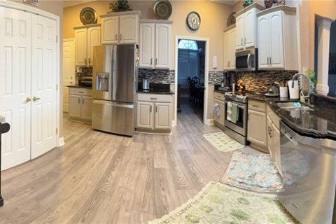 Casa en venta en Lakeland, Florida, 4 dormitorios, 226.68 m2 № 1885495 - foto 14