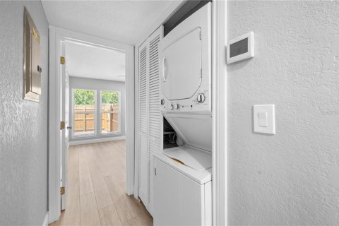 Copropriété à louer à Sarasota, Floride: 2 chambres, 94.76 m2 № 2114069 - photo 16