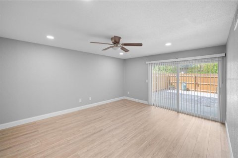 Copropriété à louer à Sarasota, Floride: 2 chambres, 94.76 m2 № 2114069 - photo 7