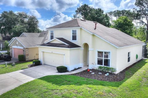House in Davenport, Florida 4 bedrooms, 174.38 sq.m. № 2109283