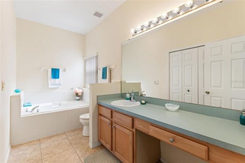 Casa en venta en Davenport, Florida, 4 dormitorios, 174.38 m2 № 2109283 - foto 28