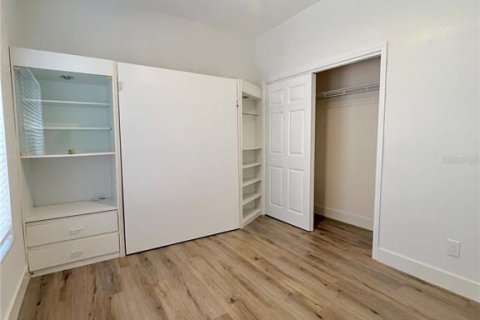 Condo in Palm Harbor, Florida, 2 bedrooms № 2110347 - photo 20