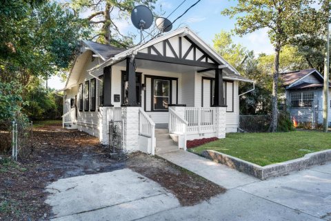House in Jacksonville, Florida 3 bedrooms, 97.08 sq.m. № 2387186