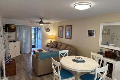 Condominio en alquiler en Bradenton, Florida, 2 dormitorios, 86.96 m2 № 1916475 - foto 5