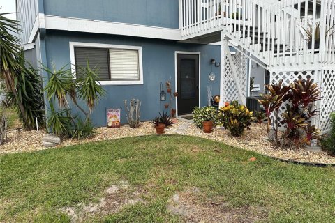 Condominio en alquiler en Bradenton, Florida, 2 dormitorios, 86.96 m2 № 1916475 - foto 1