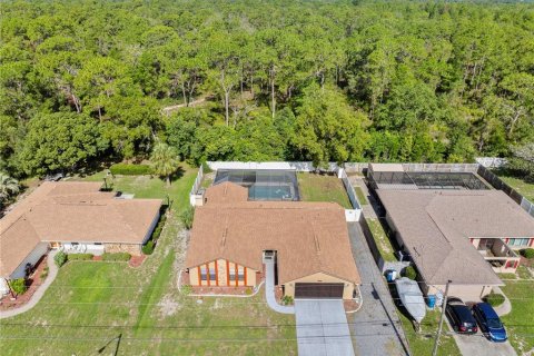 House in Spring Hill, Florida 3 bedrooms, 161.09 sq.m. № 1822955 - photo 19