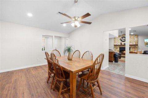 House in Spring Hill, Florida 3 bedrooms, 161.09 sq.m. № 1822955 - photo 10
