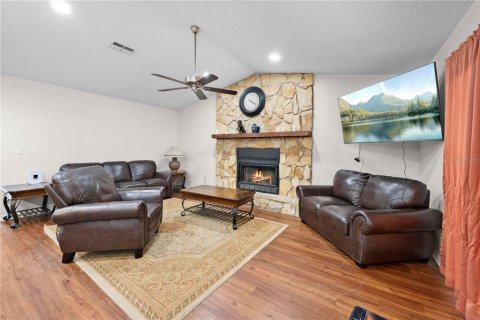 House in Spring Hill, Florida 3 bedrooms, 161.09 sq.m. № 1822955 - photo 23