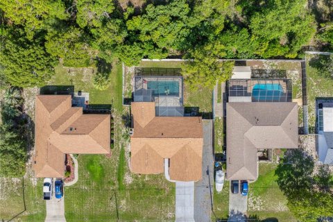 House in Spring Hill, Florida 3 bedrooms, 161.09 sq.m. № 1822955 - photo 9