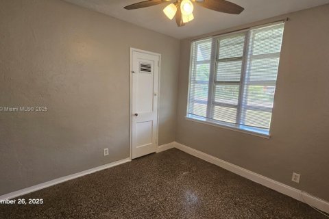 Villa ou maison à louer à Hollywood, Floride: 3 chambres, 103.31 m2 № 1931734 - photo 15