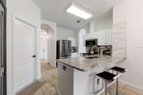 House in Lutz, Florida 3 bedrooms, 143.91 sq.m. № 2230697 - photo 20