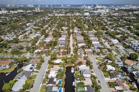House in Fort Lauderdale, Florida 3 bedrooms, 120.4 sq.m. № 2087202 - photo 22