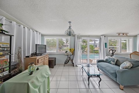House in Fort Lauderdale, Florida 3 bedrooms, 120.4 sq.m. № 2087202 - photo 14