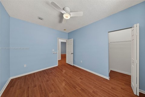 Купить таунхаус в Лодердейл-бай-те-Си, Флорида 2 спальни, 155.15м2, № 1898188 - фото 26