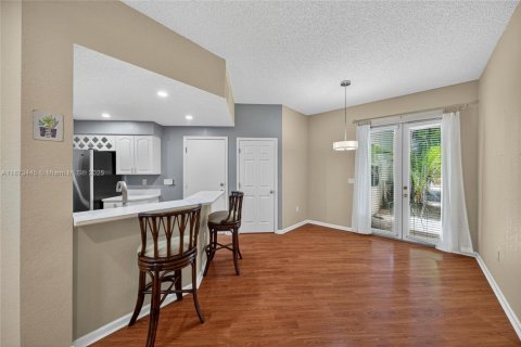 Купить таунхаус в Лодердейл-бай-те-Си, Флорида 2 спальни, 155.15м2, № 1898188 - фото 6