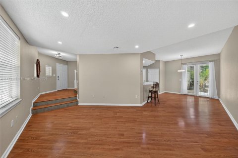 Купить таунхаус в Лодердейл-бай-те-Си, Флорида 2 спальни, 155.15м2, № 1898188 - фото 18