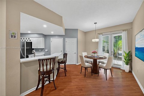 Купить таунхаус в Лодердейл-бай-те-Си, Флорида 2 спальни, 155.15м2, № 1898188 - фото 8