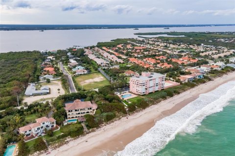 Condo in Melbourne Beach, Florida, 2 bedrooms  № 1877478 - photo 27