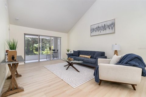 Condo in Melbourne Beach, Florida, 2 bedrooms  № 1877478 - photo 11