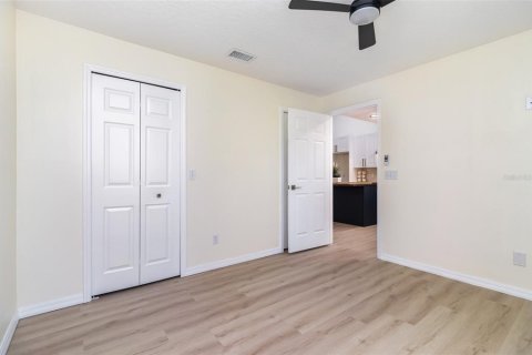 Condo in Melbourne Beach, Florida, 2 bedrooms  № 1877478 - photo 17