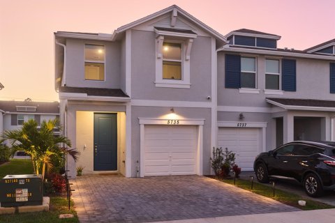 Touwnhouse à vendre à Stuart, Floride: 3 chambres, 151.62 m2 № 2260937 - photo 3