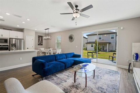 Villa ou maison à louer à Kissimmee, Floride: 4 chambres, 193.24 m2 № 2279723 - photo 5
