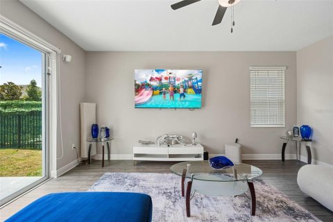 Villa ou maison à louer à Kissimmee, Floride: 4 chambres, 193.24 m2 № 2279723 - photo 3