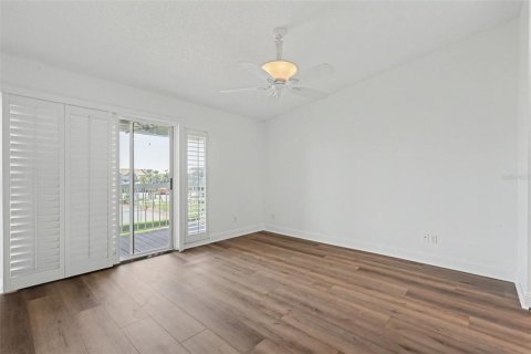 Купить таунхаус в Сент-Питерсберг, Флорида 3 комнаты, 147.25м2, № 2210961 - фото 20