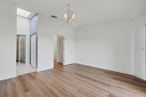 Купить таунхаус в Сент-Питерсберг, Флорида 3 комнаты, 147.25м2, № 2210961 - фото 21