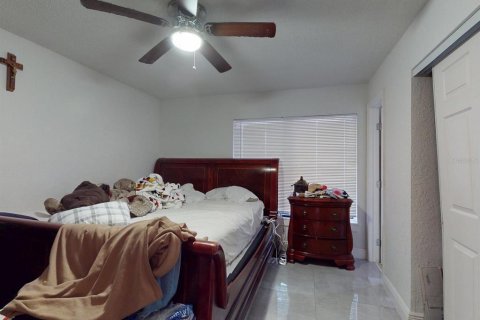 House in Kissimmee, Florida 4 bedrooms, 243.03 sq.m. № 1721745 - photo 6