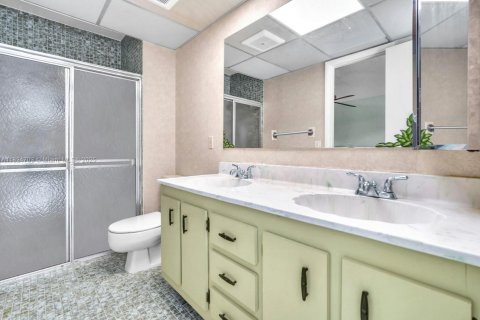 House in Cooper City, Florida 3 bedrooms, 135.45 sq.m. № 1800663 - photo 17