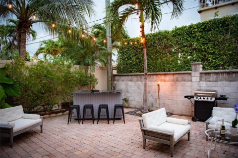 Adosado en alquiler en Deerfield Beach, Florida, 3 dormitorios, 131.27 m2 № 1226846 - foto 1